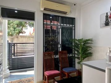 Dijual Murah Rumah Kantor di Jln Durian Raya Jagakarsa Jakarta Selatan