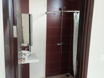 DISEWAKAN RUMAH BAGUS RAPIH, DI CLUSTER ALLEVARE FORESTA BSD