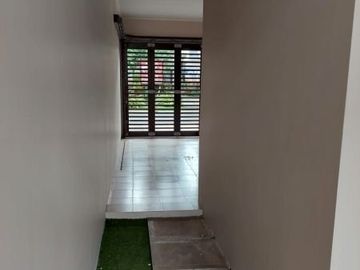 DISEWAKAN RUMAH BAGUS RAPIH, DI CLUSTER ALLEVARE FORESTA BSD