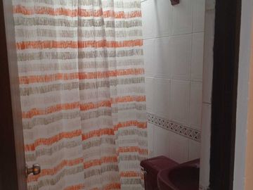 EXCELENTE CASA EN VENTA REMODELADA ,CERCA XANGARI