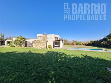 Casa en Venta en Chicureo Poniente