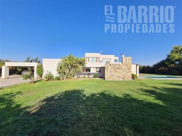 Casa en Venta en Chicureo Poniente