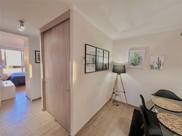 Departamento en venta de 2 dorm. en La Cisterna