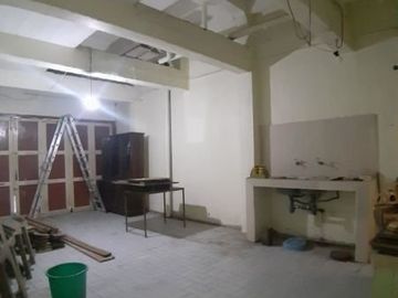 Rumah Dukuh Kupang Barat Bebas banjir, bisa untuk rumah kost