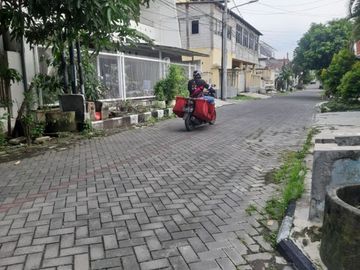 Rumah Dukuh Kupang Barat Bebas banjir, bisa untuk rumah kost