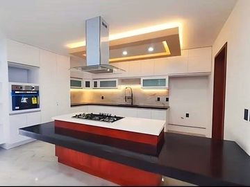 Excelente casa en Lomas de Juriquilla J2
