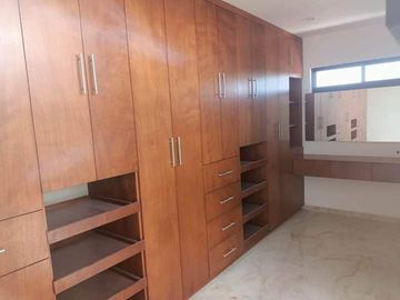 Excelente casa en Lomas de Juriquilla J2