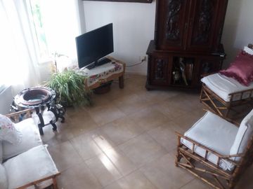 ITUZAINGO N. CHALET NORMANDO EN BARRIO CERRADO