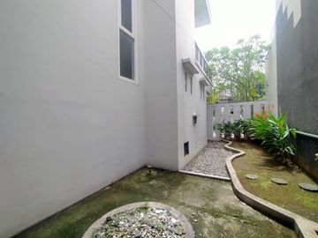 Rumah Minimalis Harga Fantastis Free AC Di River park Bintaro, AM-7704