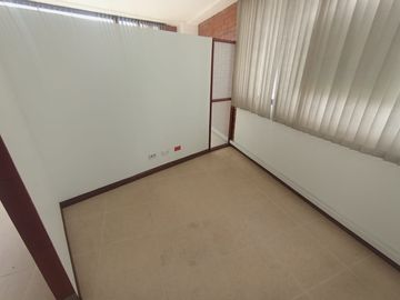 local en arriendo en chipichape. Cod A9191046