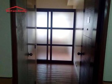 CONDO FOR SALE IN MANDALUYONG For more details, please contact: DONALD PORTUGUEZ