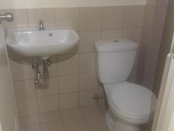 CONDO FOR SALE IN MANDALUYONG For more details, please contact: DONALD PORTUGUEZ