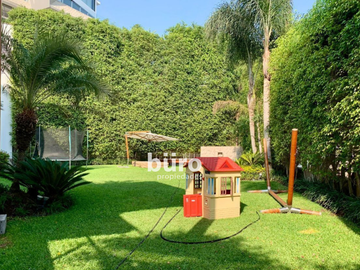 EXCLUSIVA CASA EN VENTA JARDIN, PISCINA Y DEPARTAMENTO ADICIONAL EN CASUARINAS