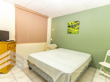 Casa en Conjunto Privado: Se Vende Casa Cerca del Mar en Salinas