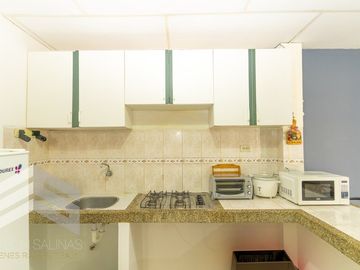 Casa en Conjunto Privado: Se Vende Casa Cerca del Mar en Salinas