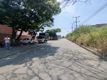 bodega en arriendo en arroyohondo yumbo. Cod A127331