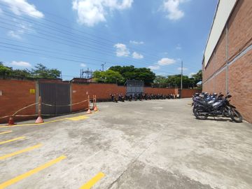 bodega en arriendo en arroyohondo yumbo. Cod A127331
