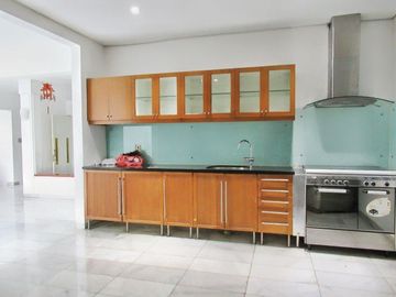Disewakan Single House di Kemang & Unfurnished By Sava Jakarta Properti HSE-A0078