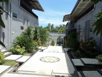 Jual Hotel Murah SHM di Raya Senggigi daerah Batu Layar NTB