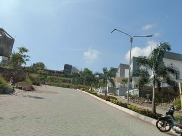 Rumah Exclusive Nyaman dan Asri di Jatinangor Bandung Akses ke 2 pintu tol Cileunyi dan Cisumdawu, Angsuran 7Juta-an.