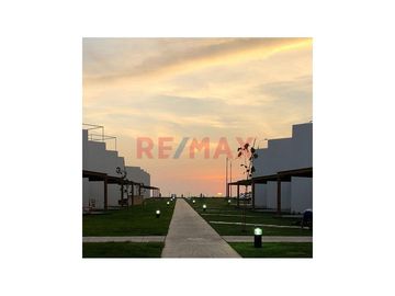 Alquilo linda casa de playa AMOBLADA en Condominio KENTIA, Km. 71 Panamericana Sur 

Condominio Kentia consta de 152 casas, tranquilo y seguro. Ubic