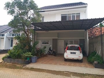 Sisa 1 unit rumah siap huni dalam cluster bebas banjir di bekasi utara