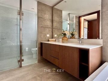Casa Nueva en Condominio en La Dehesa 4d+3b +Sala de estar