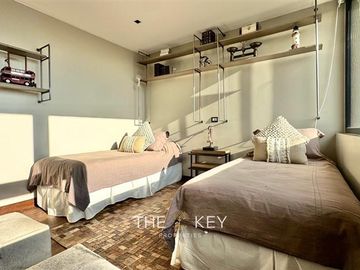 Casa Nueva en Condominio en La Dehesa 4d+3b +Sala de estar