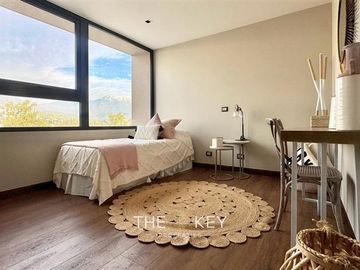 Casa Nueva en Condominio en La Dehesa 4d+3b +Sala de estar