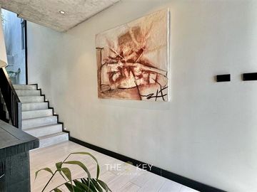 Casa Nueva en Condominio en La Dehesa 4d+3b +Sala de estar