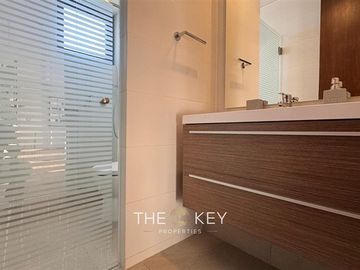 Casa Nueva en Condominio en La Dehesa 4d+3b +Sala de estar