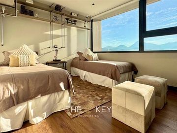 Casa Nueva en Condominio en La Dehesa 4d+3b +Sala de estar