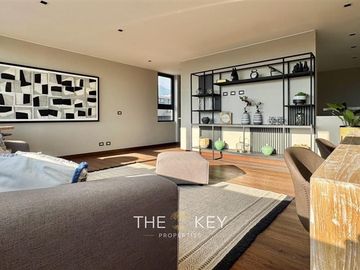 Casa Nueva en Condominio en La Dehesa 4d+3b +Sala de estar