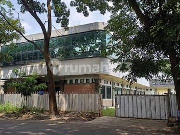 Dijual Gedungkantor Bisabuatgudang/Pabrik Strategis