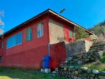 Parcela en Curacaví, 10.000 m2, casa con 4 dormitorios