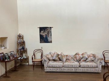 Casa con 2 Locales Comerciales en Venta en Guadalupe, en Zona Centro