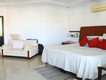 apartamento en venta en altos de riomar. Cod V7642