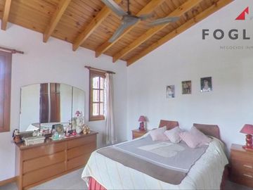 Excelente Casa de 5 Amb con Pileta, Jardin, Quincho, Garage