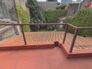 Excelente Casa de 5 Amb con Pileta, Jardin, Quincho, Garage