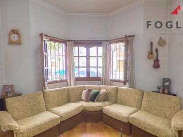 Excelente Casa de 5 Amb con Pileta, Jardin, Quincho, Garage