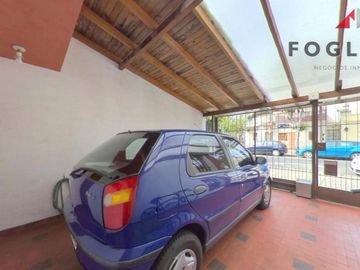 Excelente Casa de 5 Amb con Pileta, Jardin, Quincho, Garage