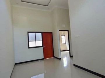 RUMAH MANYARAN CANTIK MENAWAN