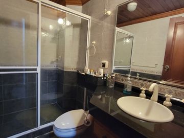 Venta Apartamento en Cali Barrio Granada. Cod V9909