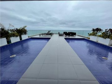 En renta departamento de lujo con  vista al mar Manta Ecuador.
