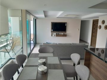 En renta departamento de lujo con  vista al mar Manta Ecuador.