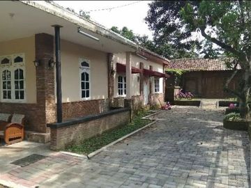 Dijual rumah semi villa dekat alun-alun pengging Boyolali
