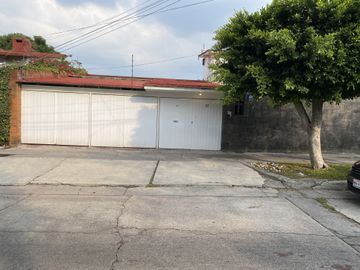 RESIDENCIA EN VENTA EN CD. SATELITE UNA PLANTA