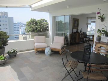 VENTA  DE DPTO EN SAN ISIDRO - PH TRIPLEX