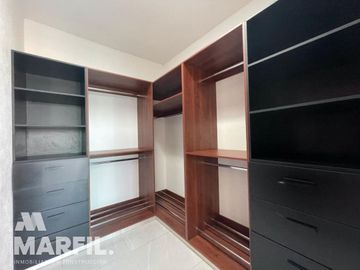 Venta de Casa de 3 Recámaras a un costado de City Club, Villa de Álvarez Colima