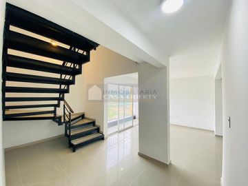 apartamento en venta en variante la floresta. Cod V102745